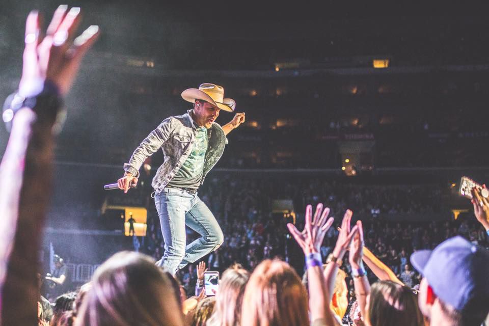Dustin Lynch - Helena - July 25